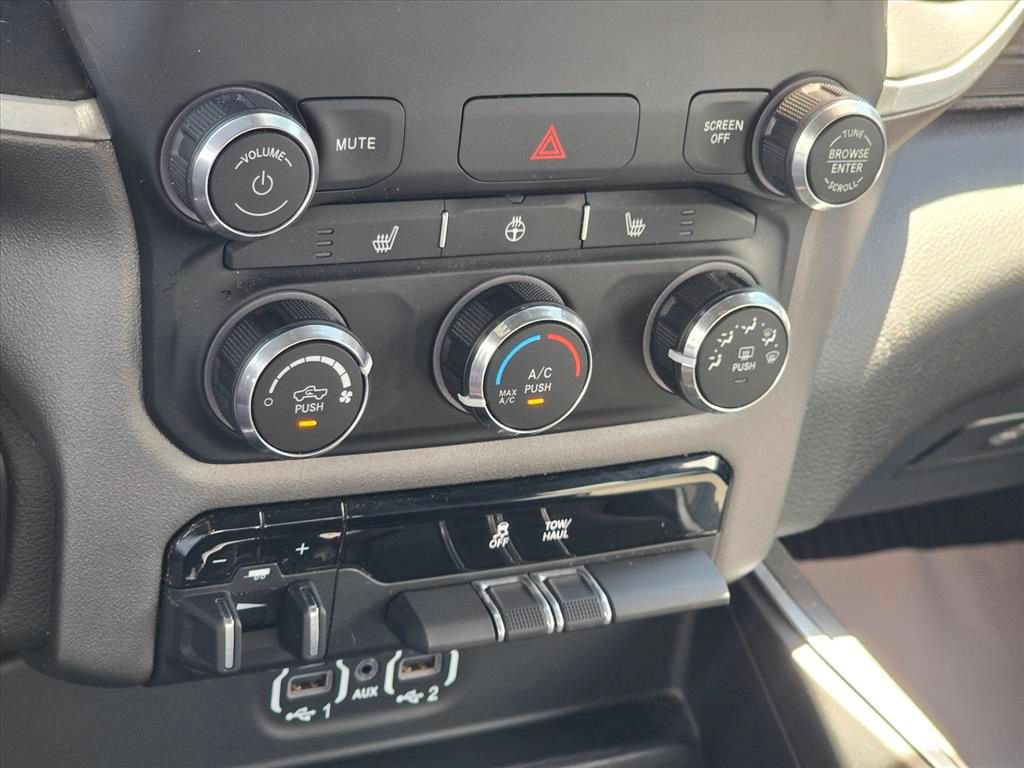 Used 2024 RAM 2500 Big Horn w/ Heated Seats & Wheel Group AWD/4WD image 16