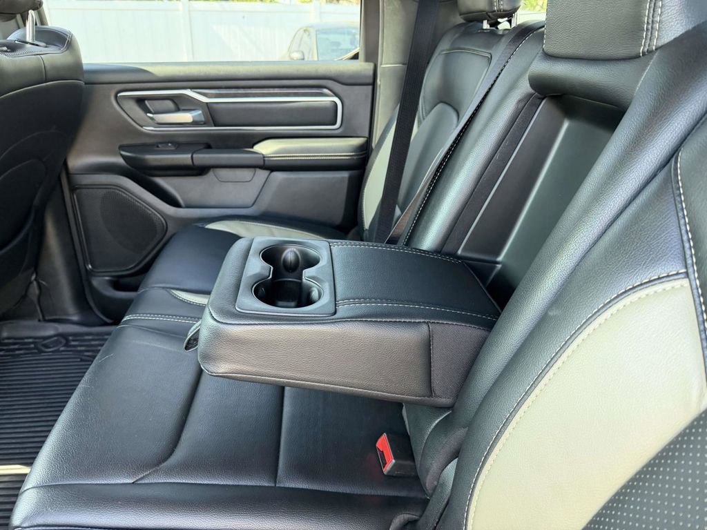 Used 2022 RAM 1500 Big Horn AWD/4WD image 22