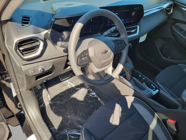 New 2026 Chevrolet TrailBlazer LT w/ Midnight Edition FWD image 17