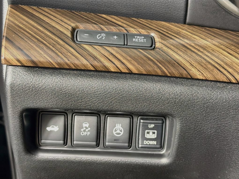 Used 2018 Nissan Maxima Platinum FWD image 15