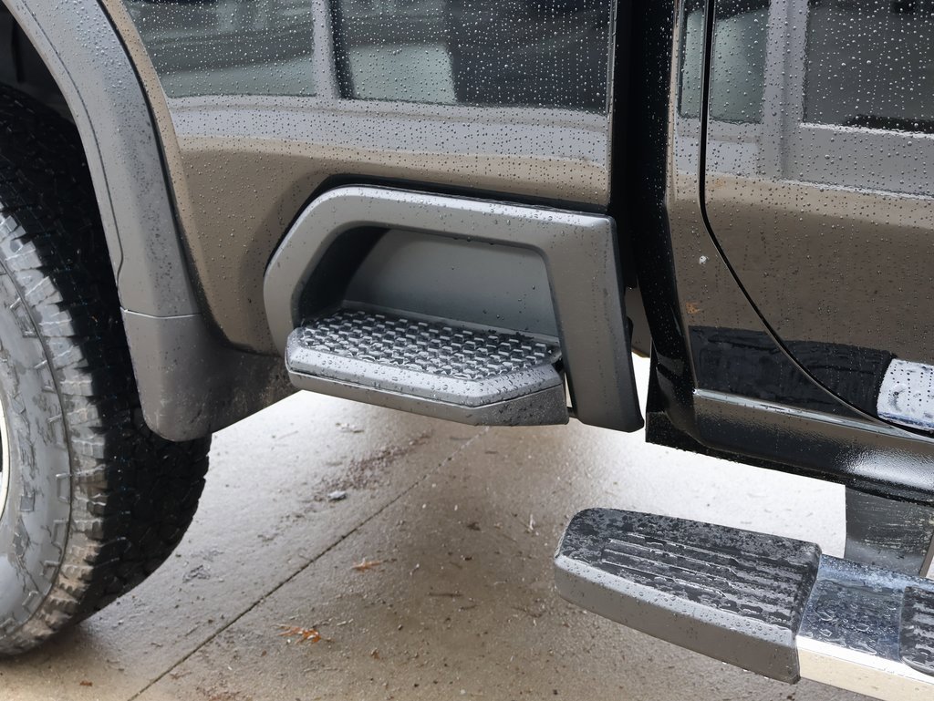 New 2025 GMC Sierra 2500 SLT w/ SLT Premium Package image 43