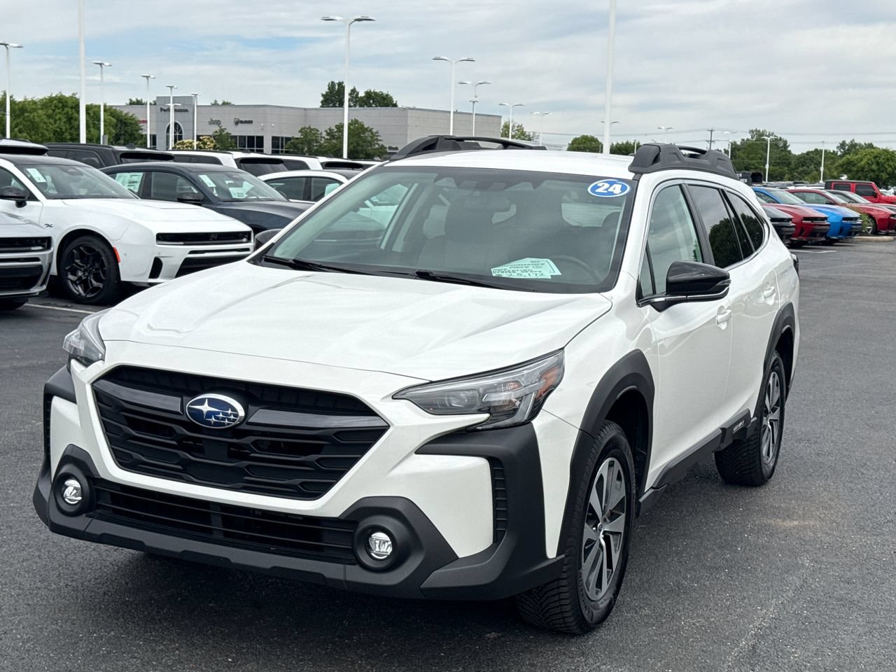 Used 2024 Subaru Outback Premium AWD/4WD image 7