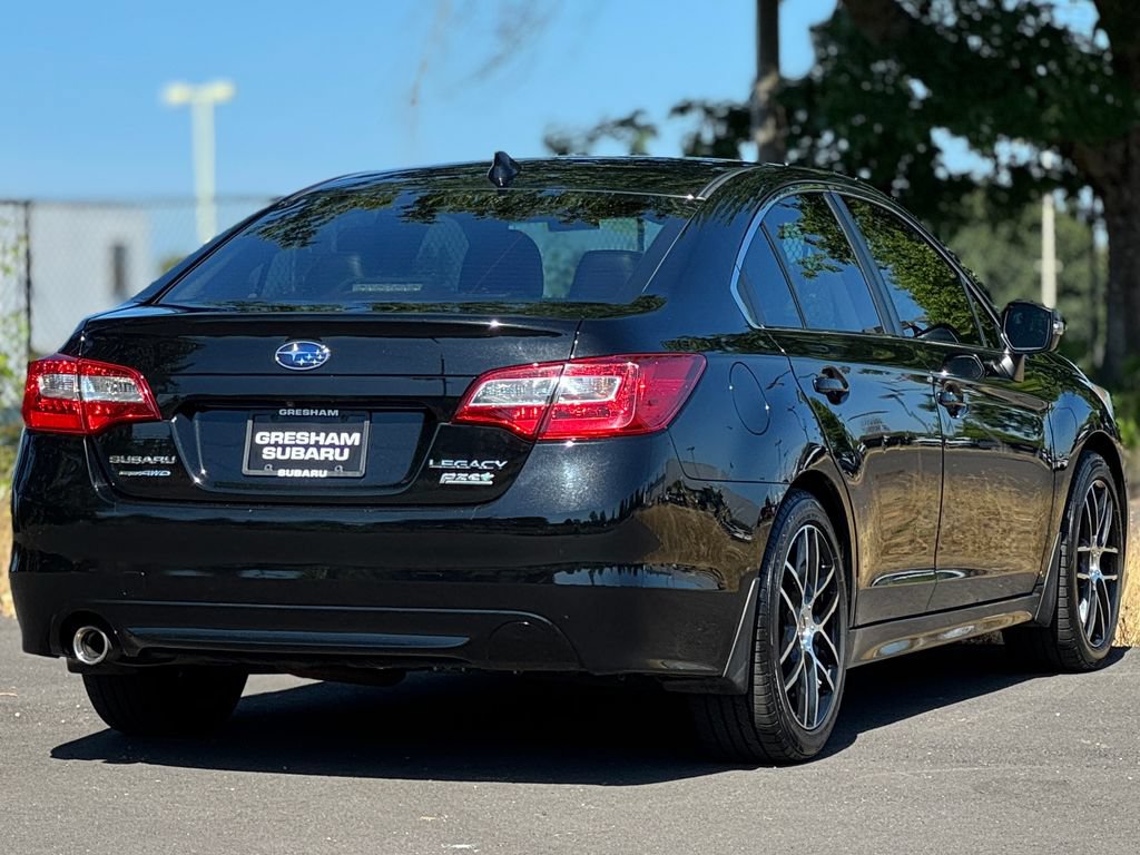 Used 2017 Subaru Legacy 2.5i Limited AWD/4WD image 7