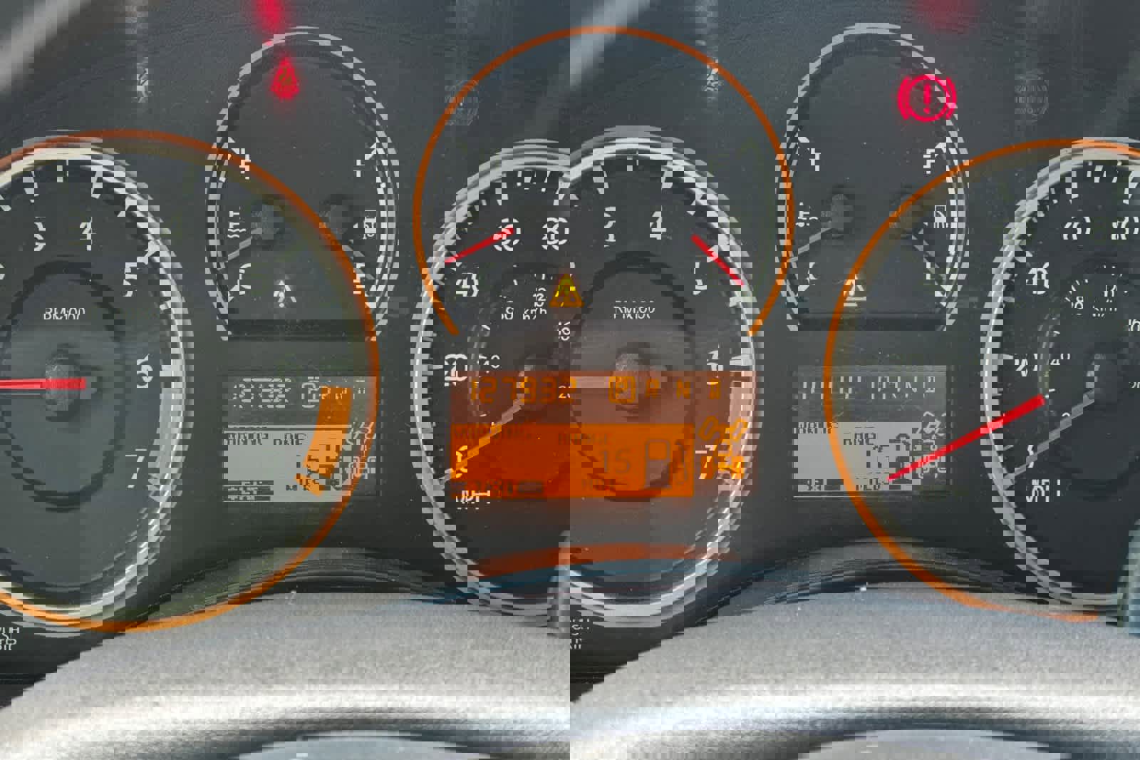 Used 2014 Nissan Titan S AWD/4WD image 22