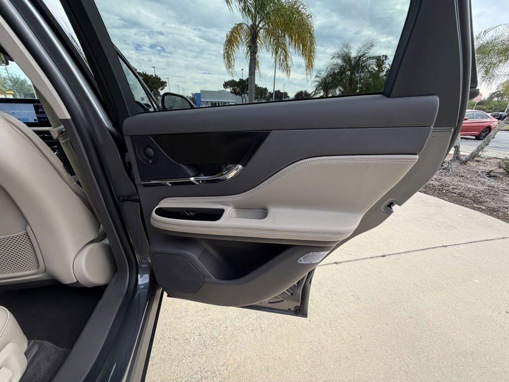 Used 2024 Lincoln Corsair FWD w/ Equipment Group 102A image 30