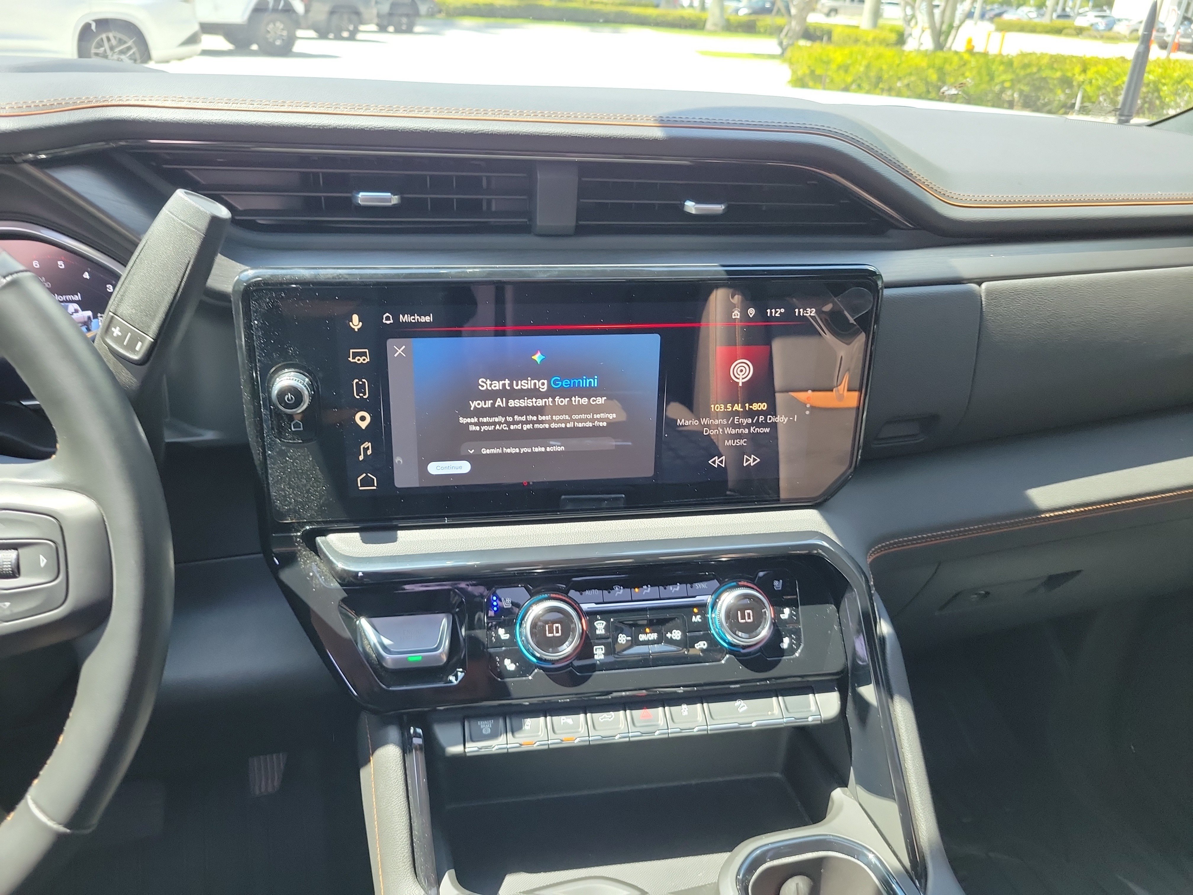 Used 2026 GMC Sierra 3500 AT4 w/ AT4 Premium Plus Package AWD/4WD image 18