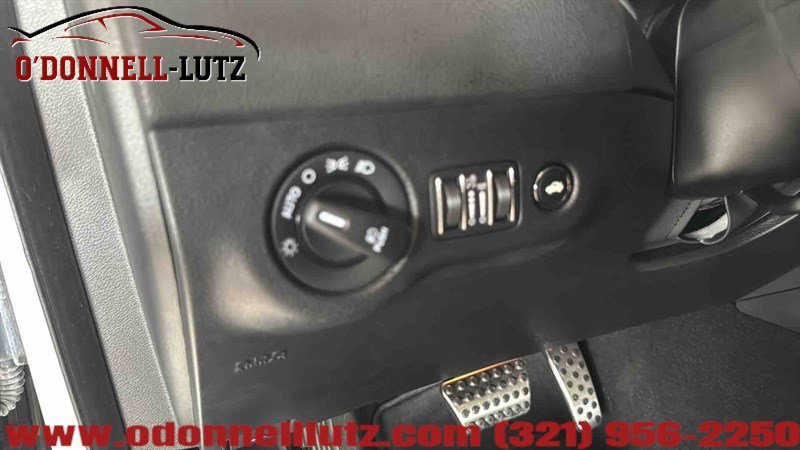 Used 2022 Dodge Charger R/T w/ Blacktop Package image 17