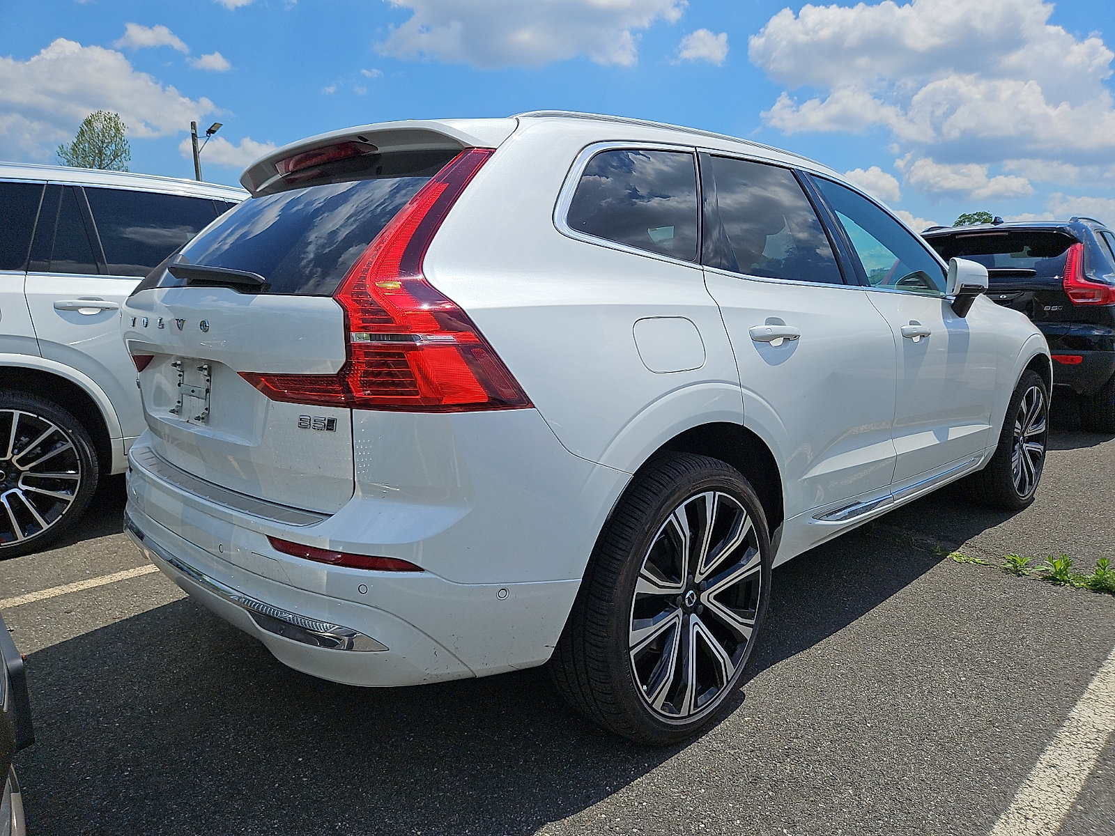 Used 2023 Volvo XC60 B5 Ultimate w/ Climate Package AWD/4WD image 7