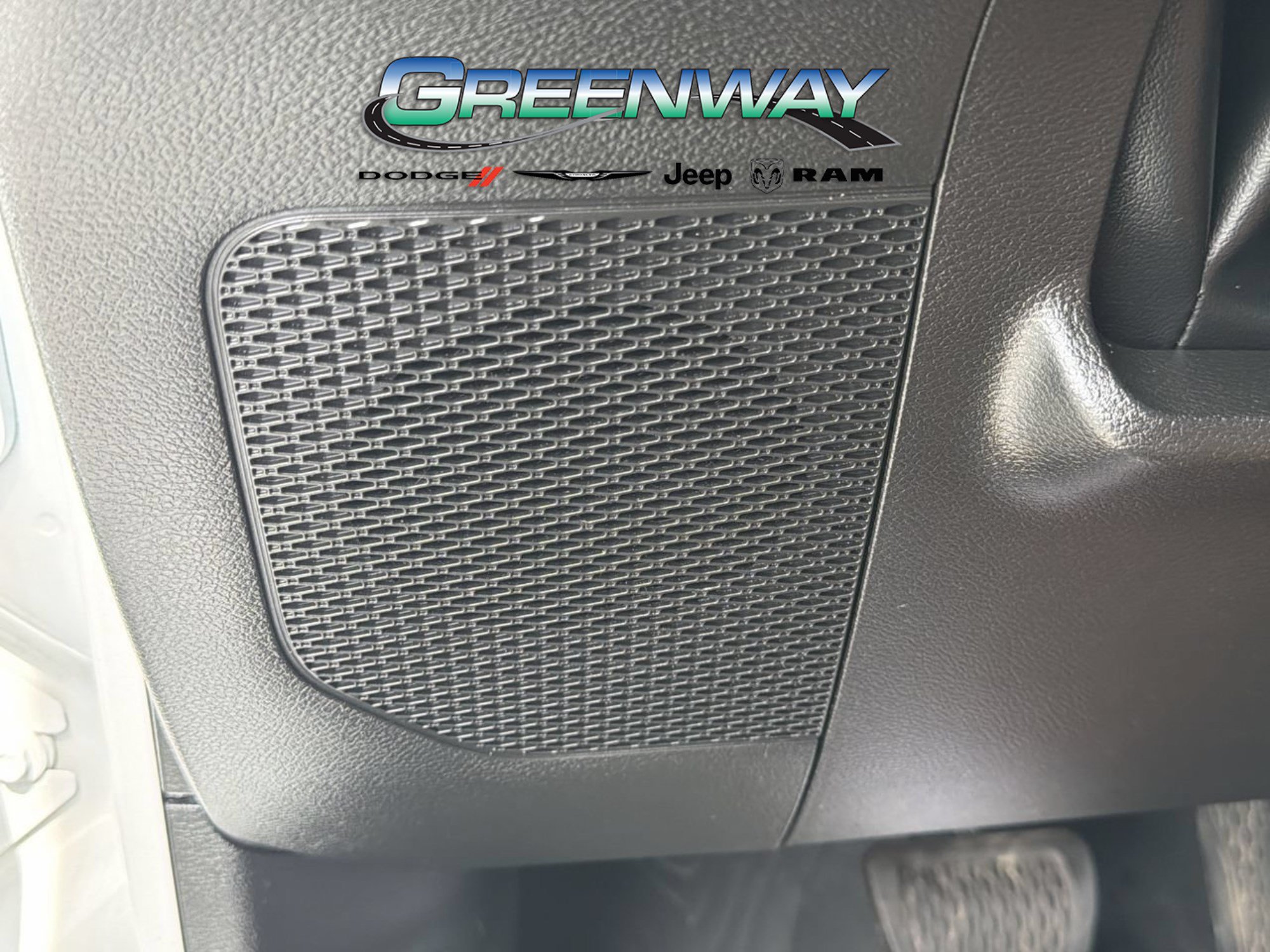 Used 2022 Jeep Wrangler Unlimited Sahara w/ Cold Weather Group AWD/4WD image 15