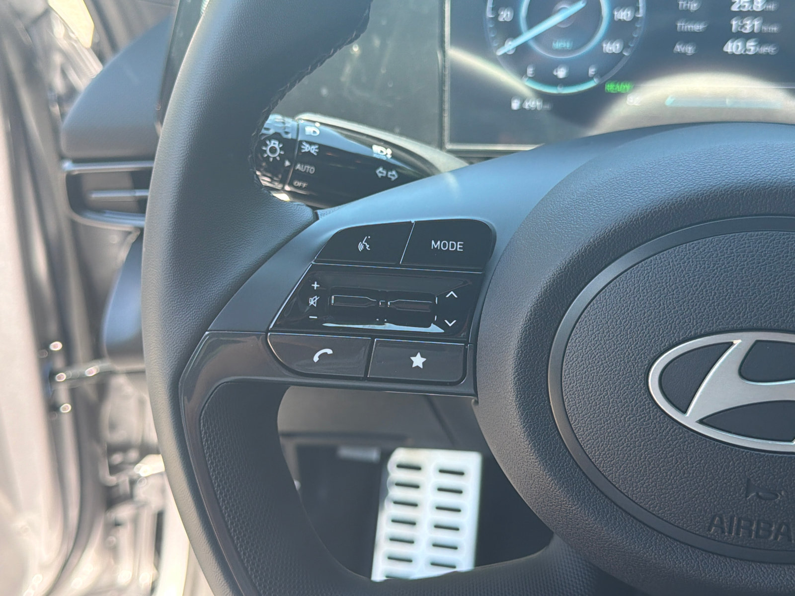 Certified 2026 Hyundai Elantra SEL FWD image 25