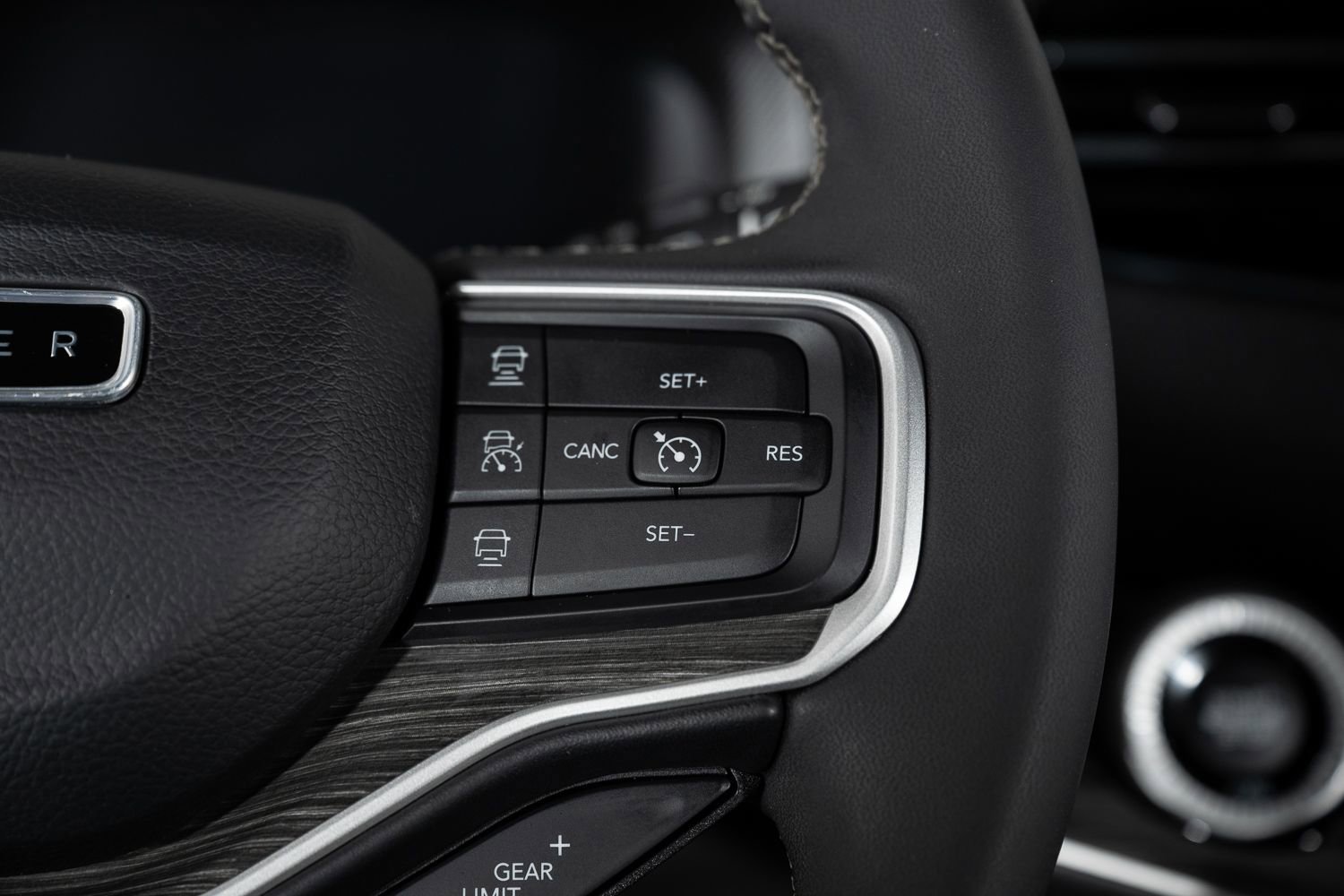 Used 2022 Jeep Wagoneer Series III image 36