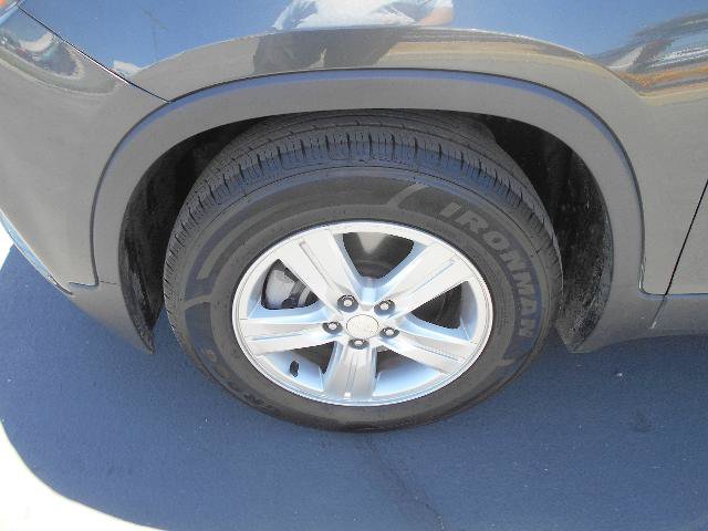 Used 2020 Chevrolet Trax LT FWD image 20
