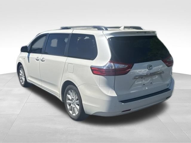 Used 2017 Toyota Sienna Limited AWD/4WD image 3