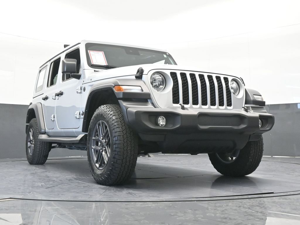 Used 2024 Jeep Wrangler Sport S AWD/4WD image 59
