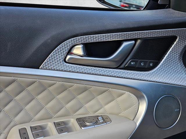 Used 2023 Genesis G70 3.3T w/ Sport Prestige Package image 10