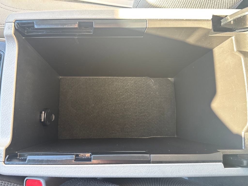 Used 2017 Toyota Camry LE image 25