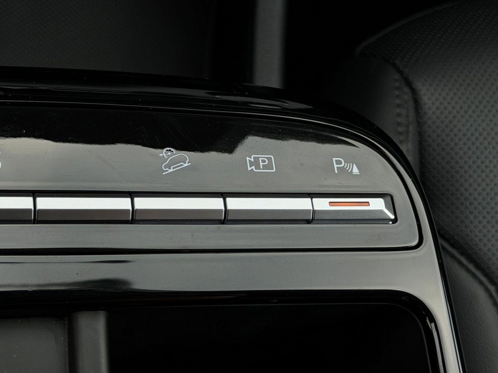 Used 2025 Hyundai Tucson Limited image 36