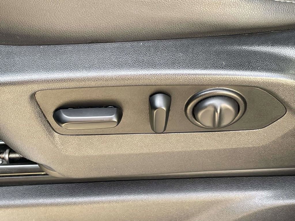 Used 2020 Chevrolet Silverado 1500 LTZ w/ LTZ Premium Package image 14