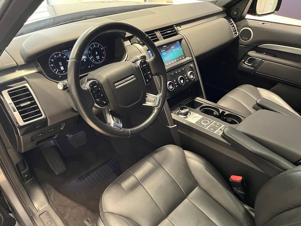 Used 2020 Land Rover Discovery Landmark AWD/4WD image 20