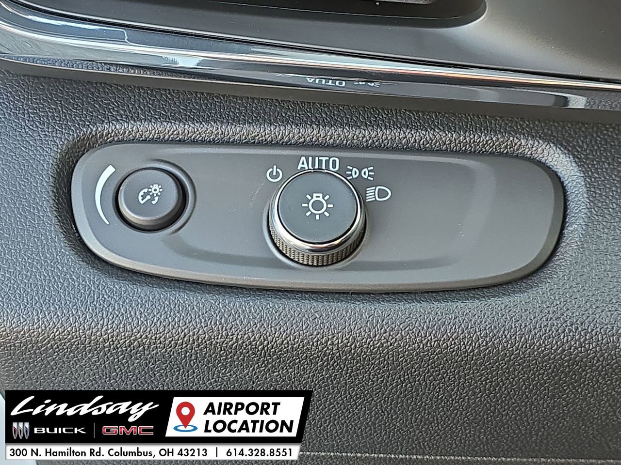 New 2026 Buick Envista Sport Touring w/ Convenience I Package FWD image 18