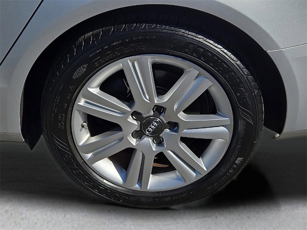 Used 2009 Audi A4 2.0T Premium image 9