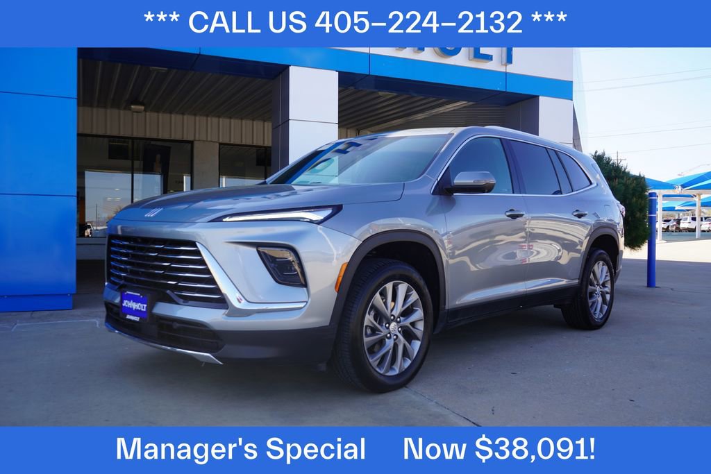 Used 2025 Buick Enclave Preferred AWD/4WD image 1