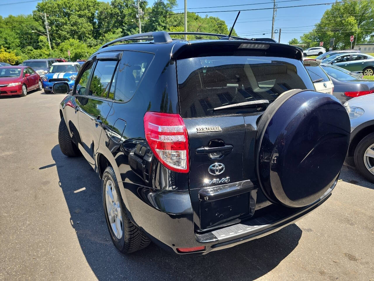 Used 2012 Toyota RAV4 4WD w/ Upgrade Value Pkg image 4