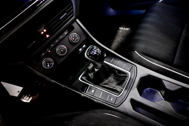 Used 2024 Volkswagen Jetta Sport image 31