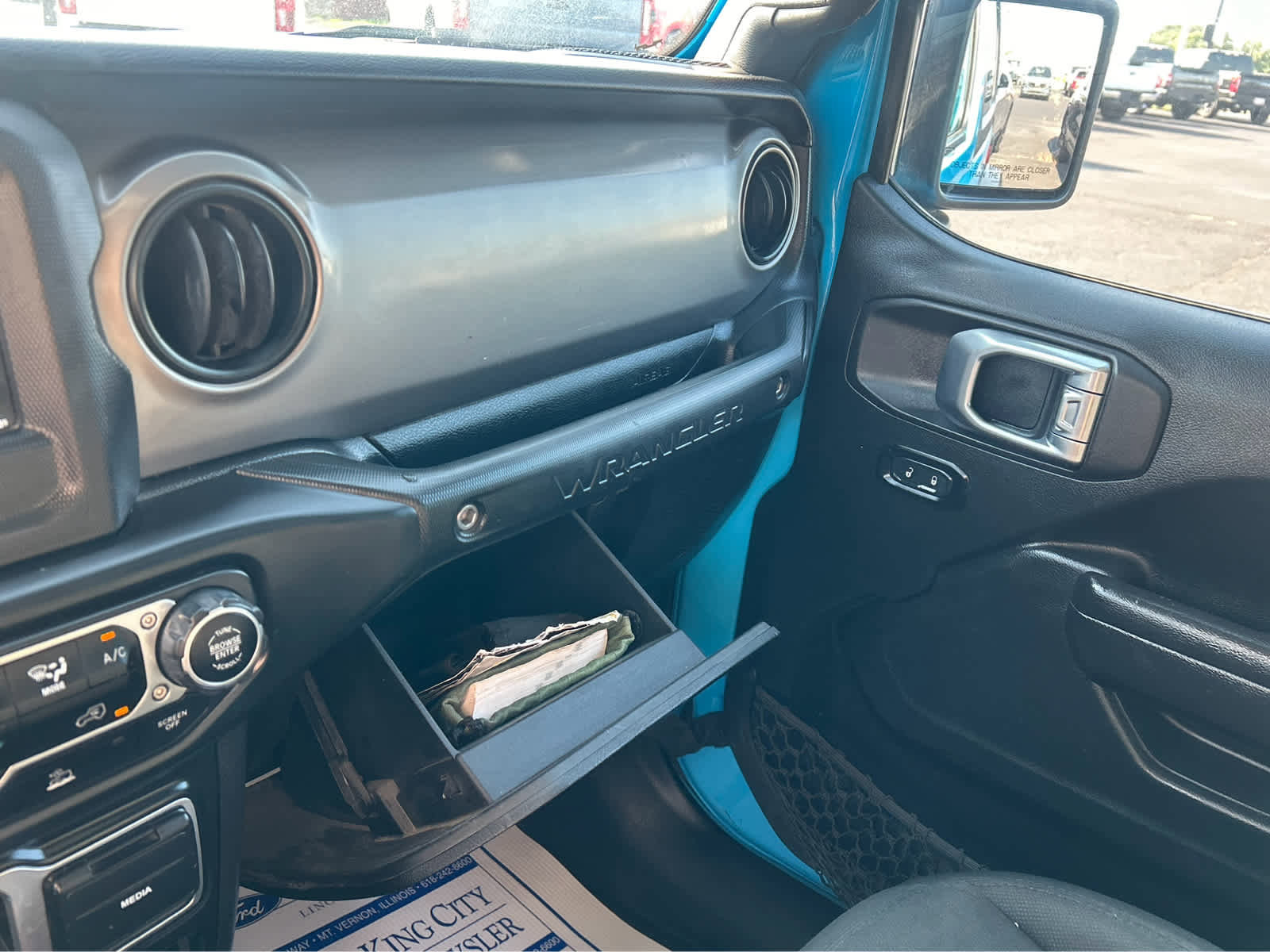 Used 2021 Jeep Wrangler Sport S image 41