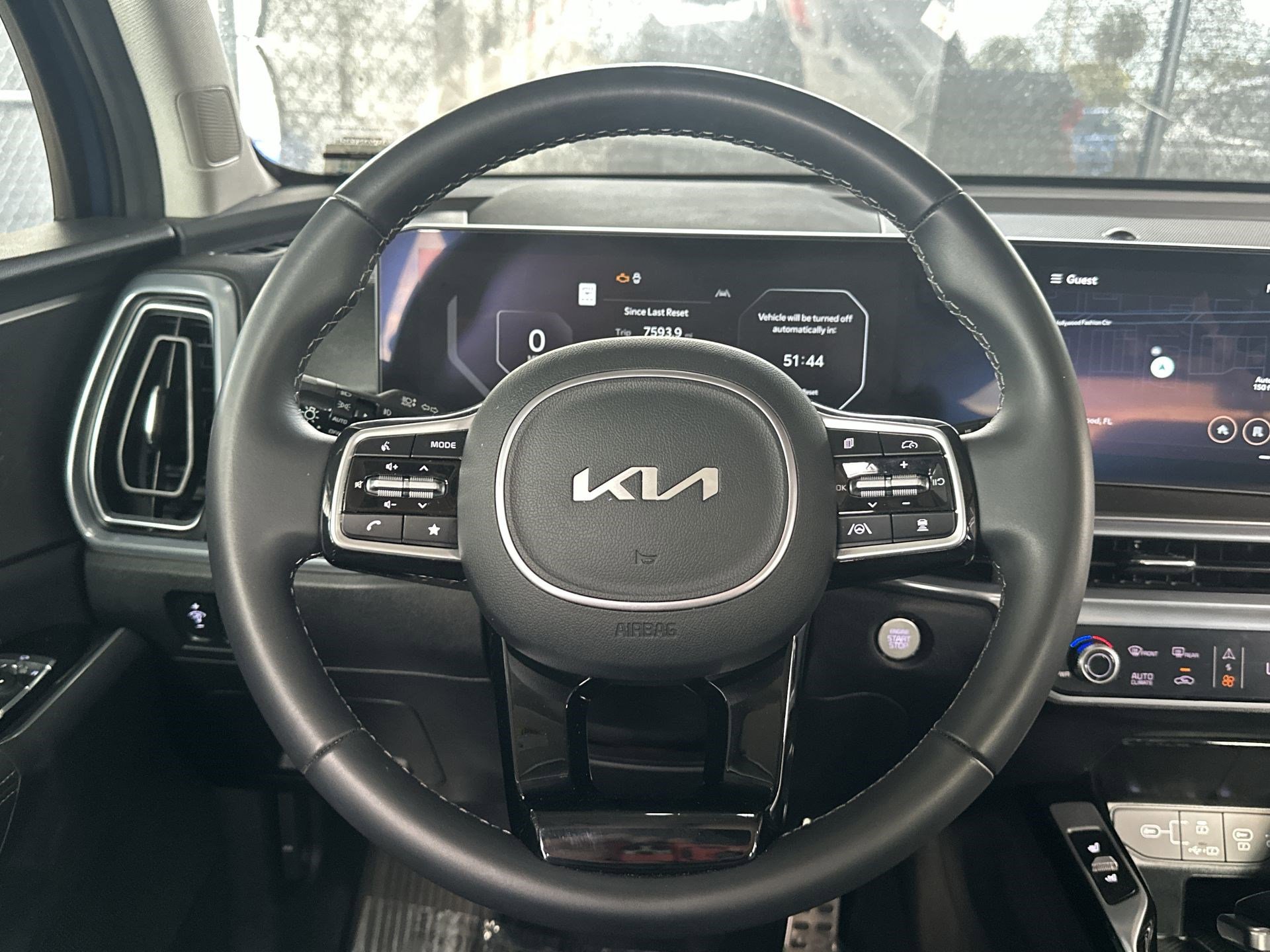 Used 2025 Kia Sorento SX image 11