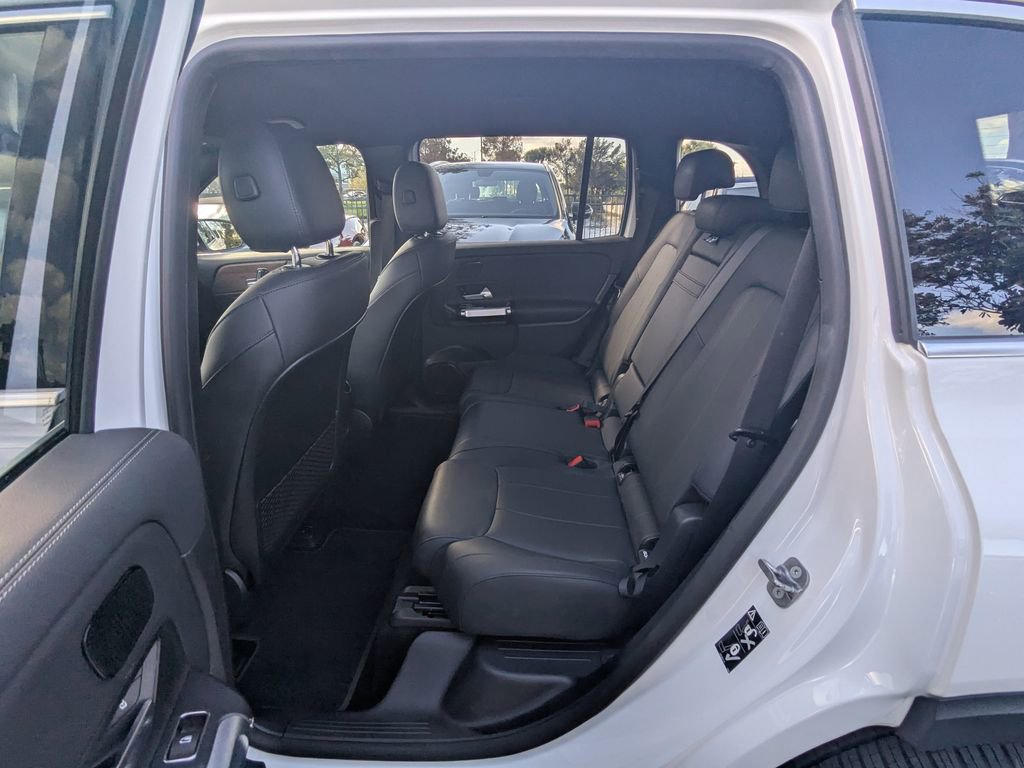 Certified 2023 Mercedes-Benz EQB 250+ w/ Exclusive Package image 23