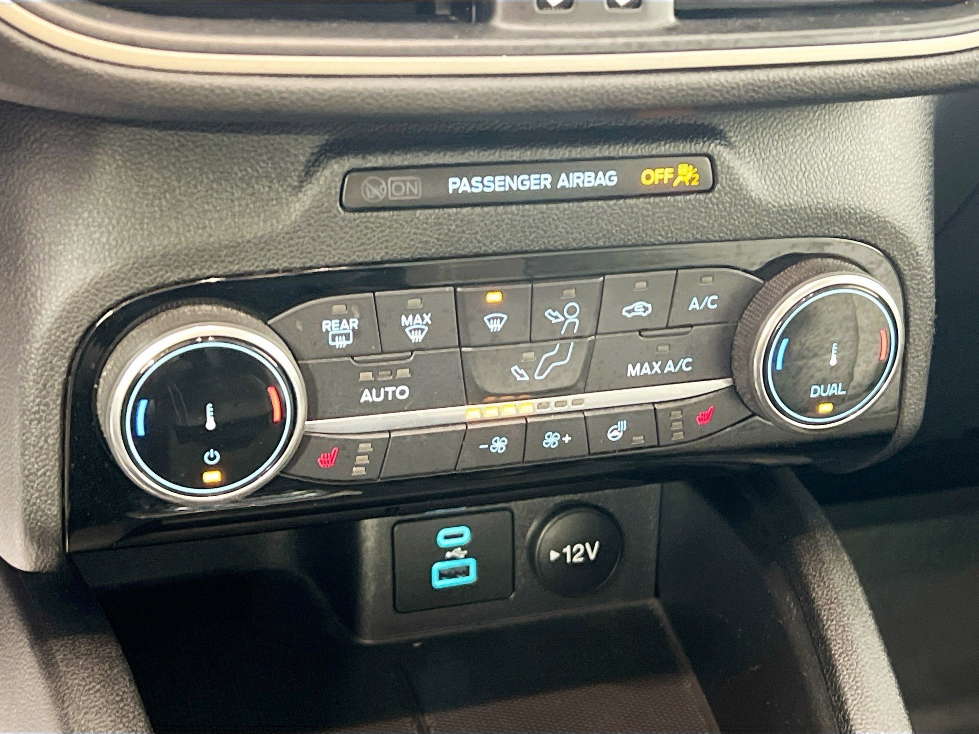 Used 2022 Ford Escape SE w/ Convenience Package image 27