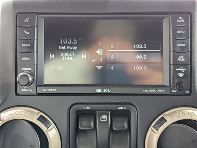 Used 2016 Jeep Wrangler Sahara AWD/4WD image 13