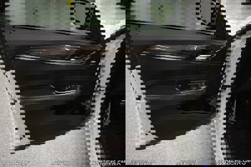 Used 2018 BMW 640i Gran Turismo xDrive xDrive image 37