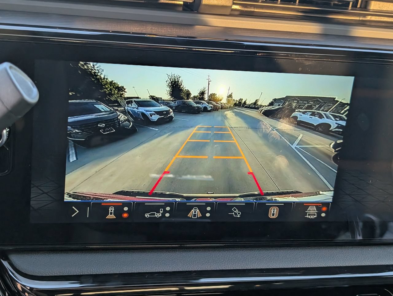 New 2026 GMC Sierra 2500 AT4 w/ AT4 Premium Plus Package AWD/4WD image 12