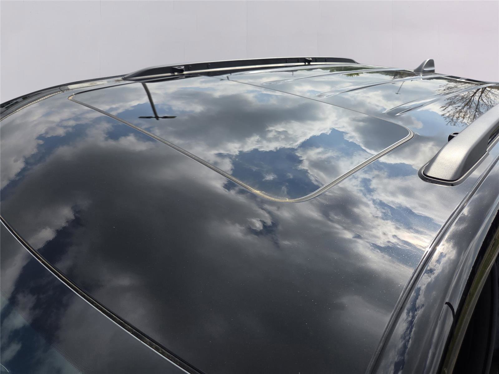 New 2025 Jeep Grand Cherokee Altitude image 30