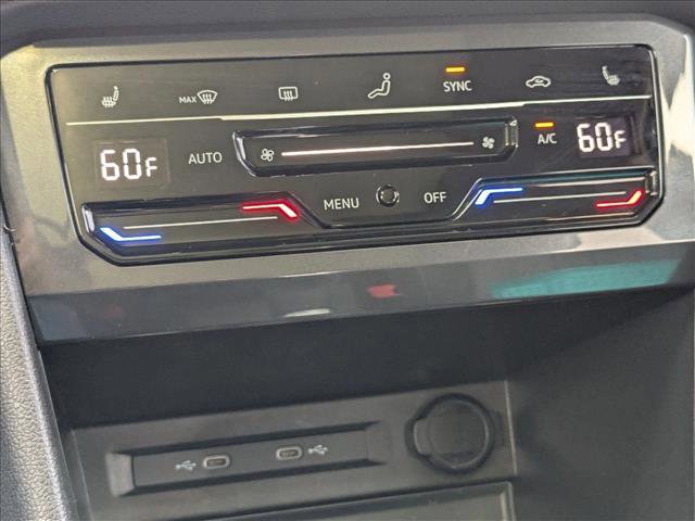 Used 2023 Volkswagen Tiguan SE R-Line image 13