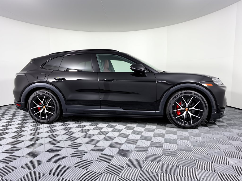 New 2026 Porsche Cayenne S AWD/4WD image 8