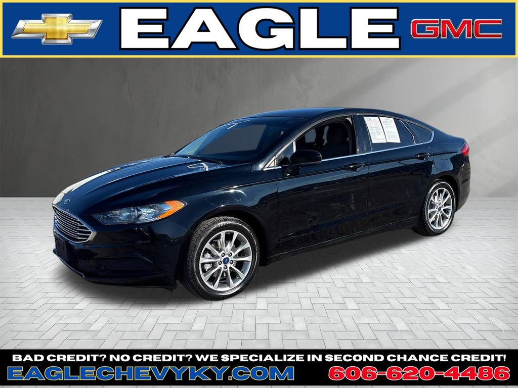 Used 2017 Ford Fusion SE w/ Fusion SE Technology Package