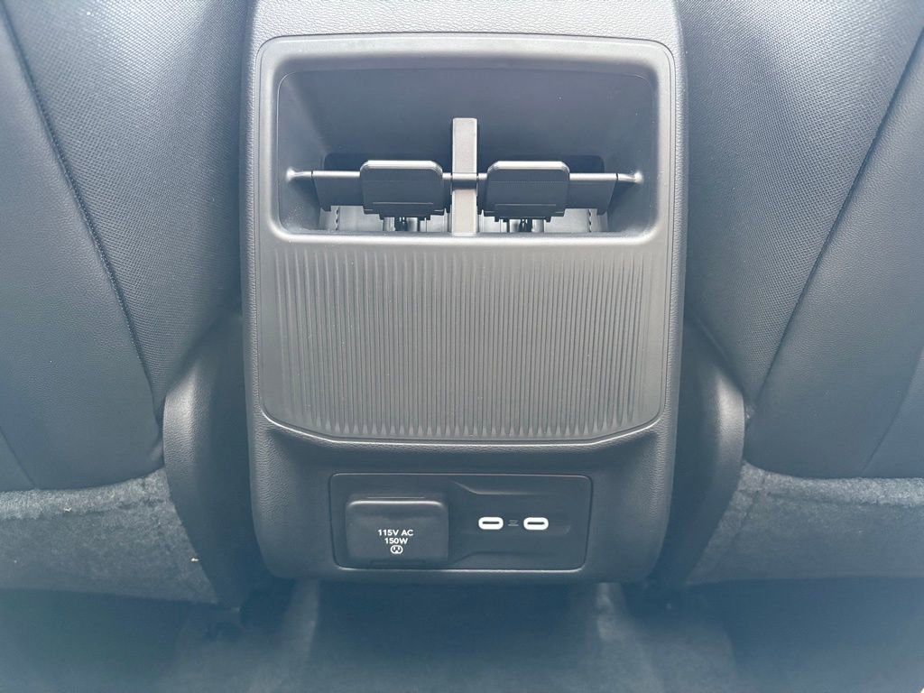 New 2026 Jeep Cherokee Overland w/ Trailer Tow Group image 16