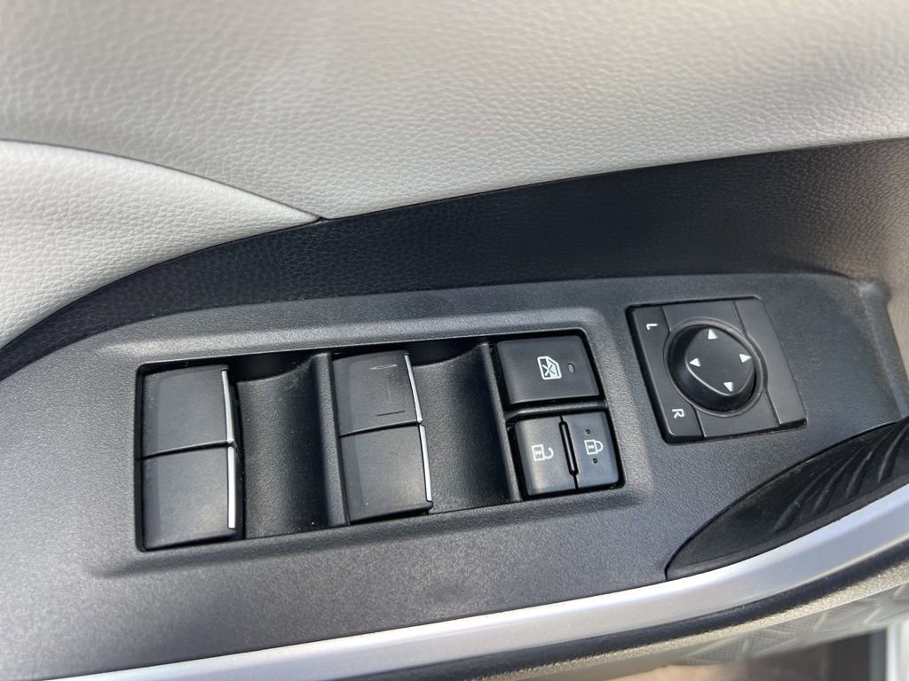 Used 2021 Toyota RAV4 XLE Premium FWD image 25
