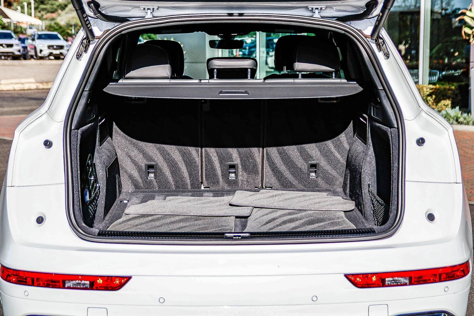 Used 2024 Audi SQ5 Premium Plus image 30