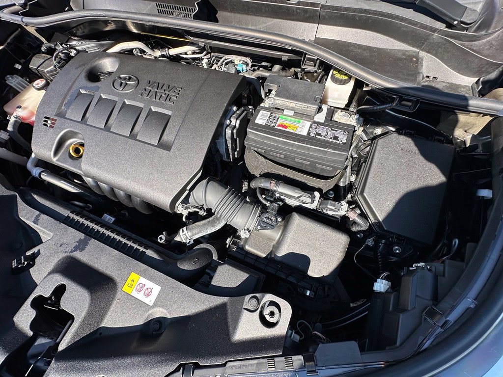 Used 2018 Toyota C-HR XLE FWD image 32