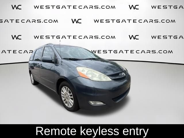 Used 2008 Toyota Sienna XLE FWD image 4