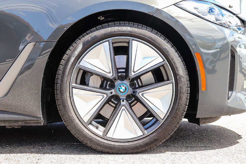 Used 2023 BMW i4 eDrive35 w/ Premium Package RWD image 11