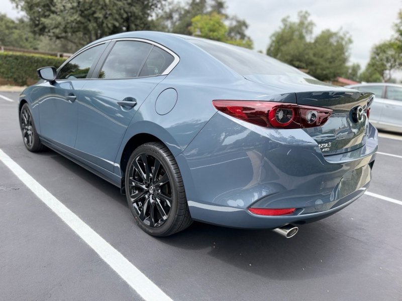 Used 2024 MAZDA MAZDA3 s AWD/4WD image 3