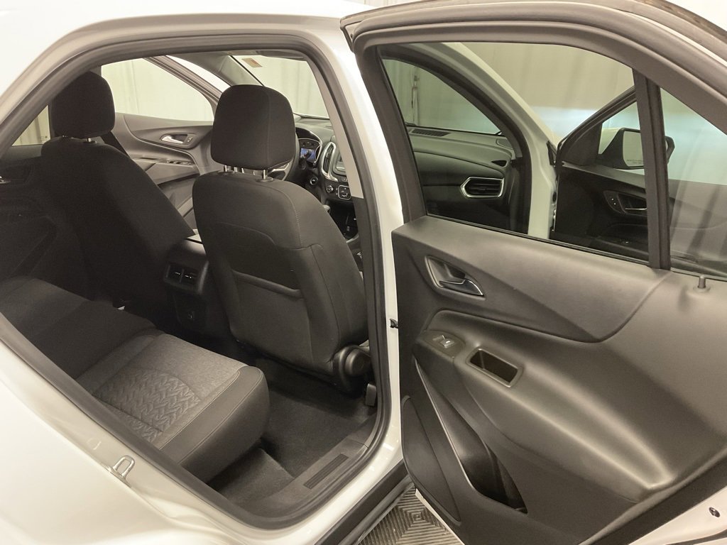 Used 2023 Chevrolet Equinox LT w/ LPO, Floor Liner Package image 18