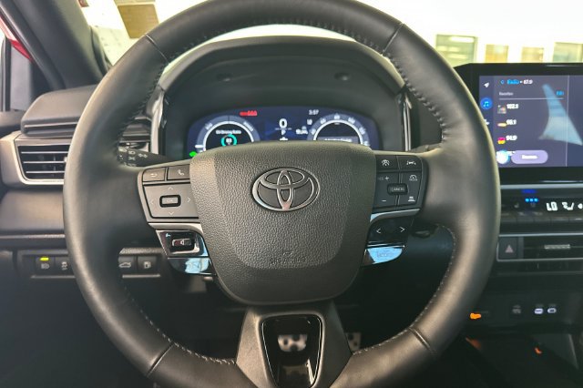 Certified 2025 Toyota Camry XSE w/ Premium Plus Package FWD image 27