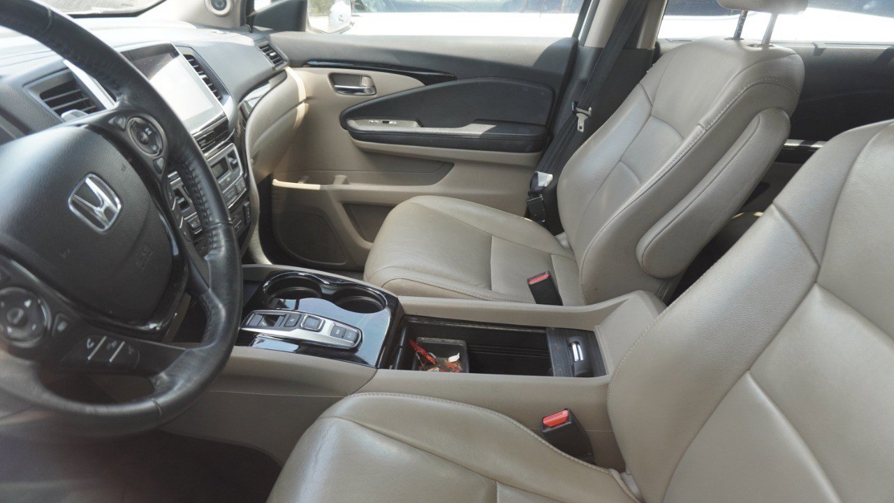 Used 2017 Honda Pilot Touring image 7