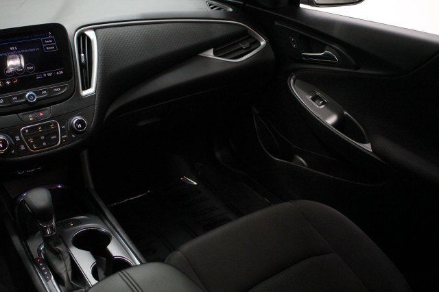 Used 2024 Chevrolet Malibu LT image 26